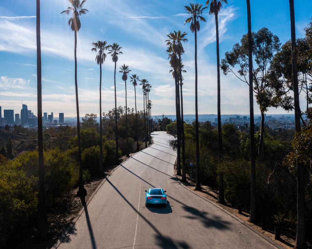 California road Nissan GTR